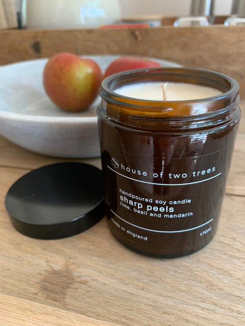8 ways to clean a candle jar so you can reuse it