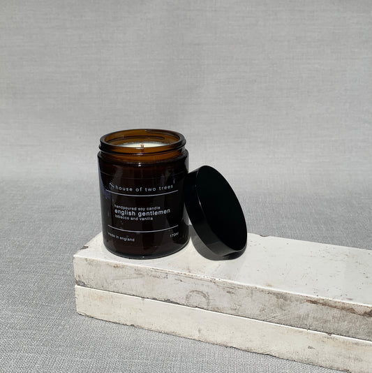 english gentlemen | vanilla, tobacco and spice | soy candle