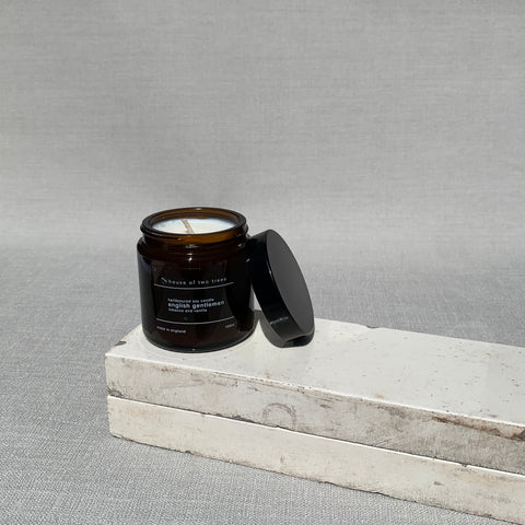 english gentlemen | vanilla, tobacco and spice | soy candle